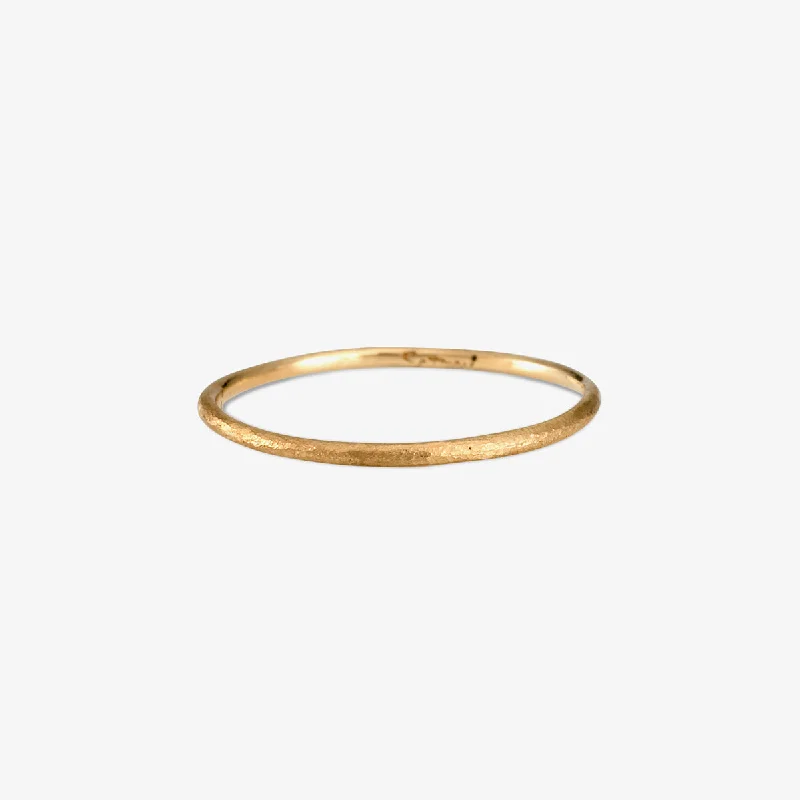 Fashion-Forward Geometric Jewelry For Contemporary Style R2101 | 0.9mm Rough Texture Band