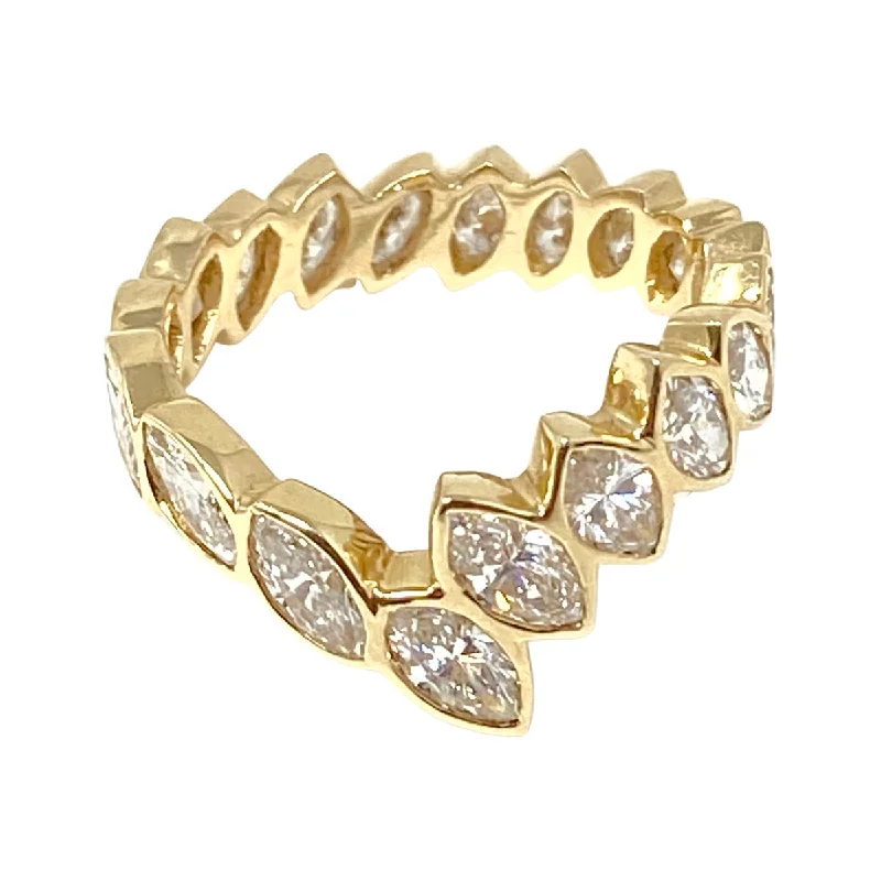 Romantic Heart-Shaped Jewelry For Special Gifts 18K Gold Eternity Ring with19 Marquise Cut Diamonds Romantic Heart-Shaped Jewelry For Special Gifts 18K Gold Eternity Ring with19 Marquise Cut Diamonds