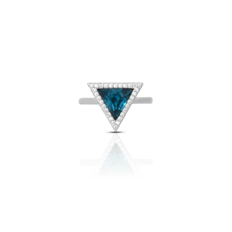 Unique Jewelry Designs Now At Discounted Rates 925 Silver Triangular Blue Stone Ring for Her Unique Jewelry Designs Now At Discounted Rates 925 Silver Triangular Blue Stone Ring for Her