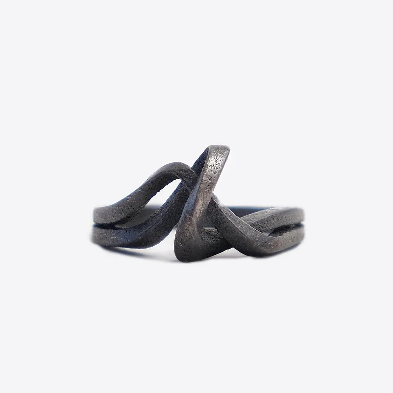 Seasonal Jewelry Sale – Upgrade Your Collection Amare Steel Ring