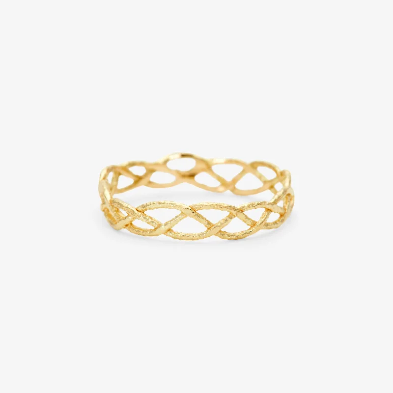 Get Your Favorite Jewelry At The Best Price R10104 | Braided Eternity Band