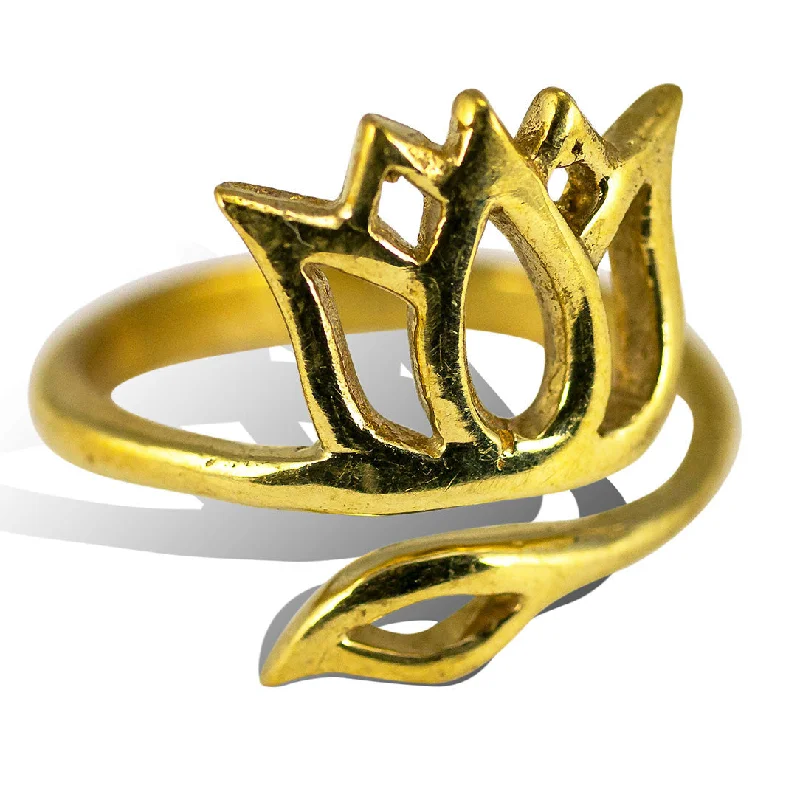 The Biggest Jewelry Sale Of The Year Is Here <span>RBR-018<span>: </span></span>Water Lily Ring - Brass