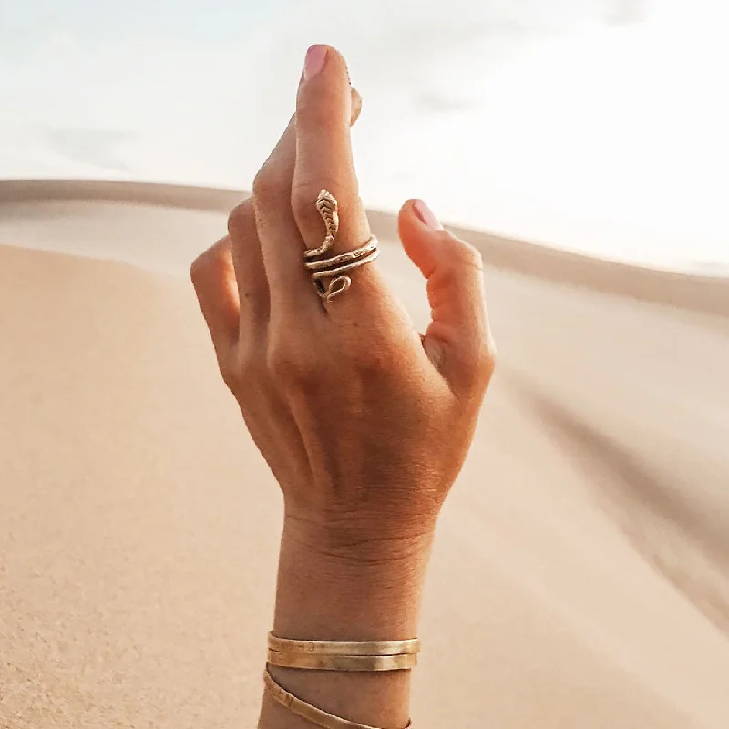 Special Deals On Handcrafted And Designer Jewelry <span>RBR-006<span>: </span></span>Curled Snake Ring - Brass