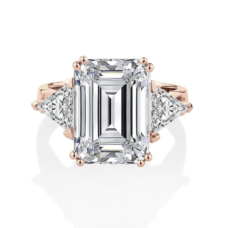 Exclusive Jewelry Sale – Limited-Time Discounts Dress ring with 10.68 carats* of diamond simulants in 10 carat rose gold Exclusive Jewelry Sale – Limited-Time Discounts Dress ring with 10.68 carats* of diamond simulants in 10 carat rose gold