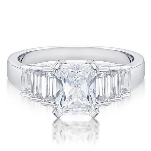 Unique Jewelry Designs Now At Discounted Rates Dress ring with 2.88 carats* of diamond simulants in 10 carat white gold Unique Jewelry Designs Now At Discounted Rates Dress ring with 2.88 carats* of diamond simulants in 10 carat white gold