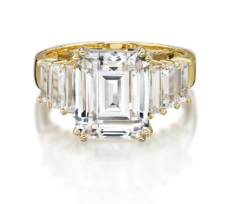 Special Jewelry Deals – Upgrade Your Collection Dress ring with 6.97 carats* of diamond simulants in 10 carat yellow gold Special Jewelry Deals – Upgrade Your Collection Dress ring with 6.97 carats* of diamond simulants in 10 carat yellow gold