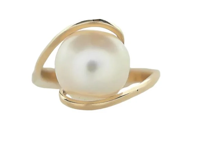 Pearl Ring