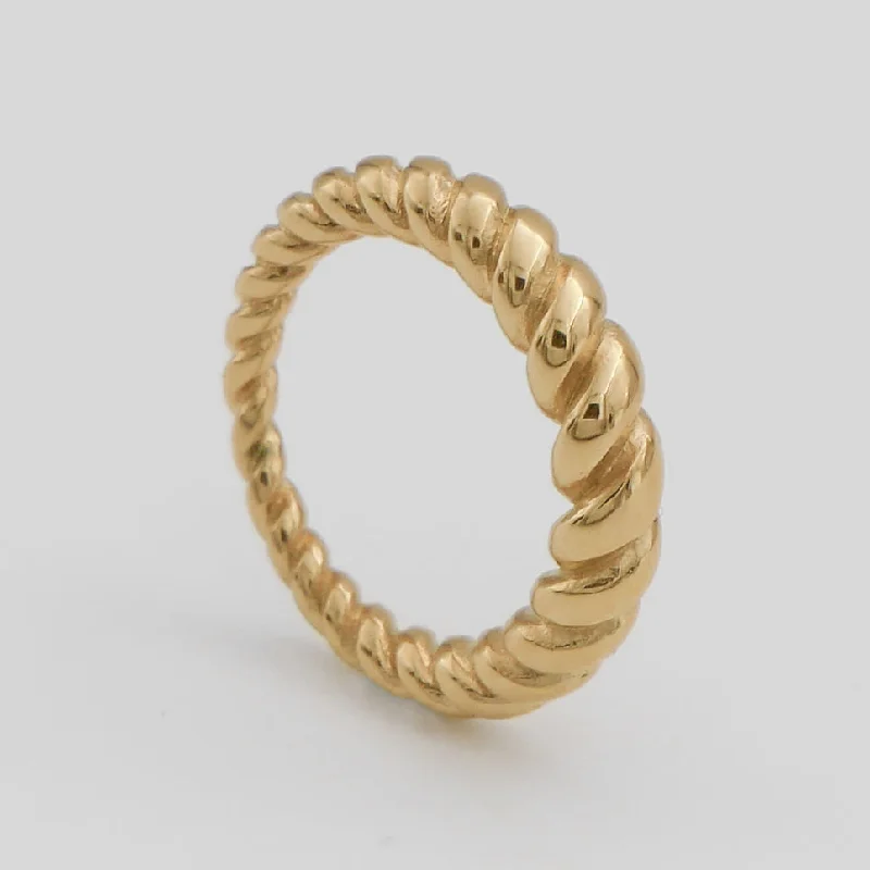 Customized Silver Jewelry For Unique Style Tia Twisted Ring