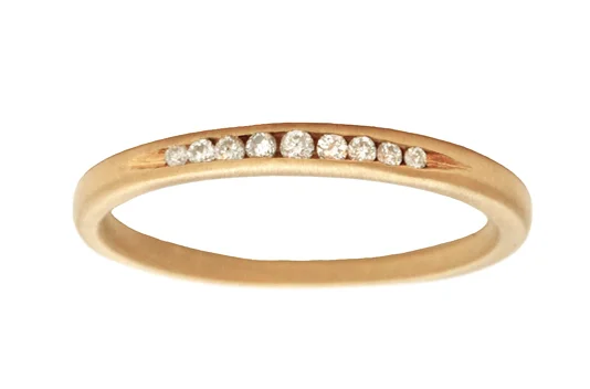 Sparkle For Less – Shop Our Limited-Time Jewelry Deals White Diamond Tapering Gold Band