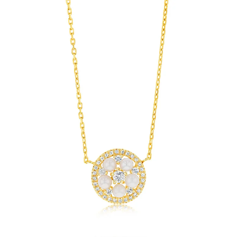 Your Dream Jewelry At Dream Prices Sterling Silver Gold Plated Fresh Water Pearls And Zirconia Pendant On 45cm Chain Your Dream Jewelry At Dream Prices Sterling Silver Gold Plated Fresh Water Pearls And Zirconia Pendant On 45cm Chain