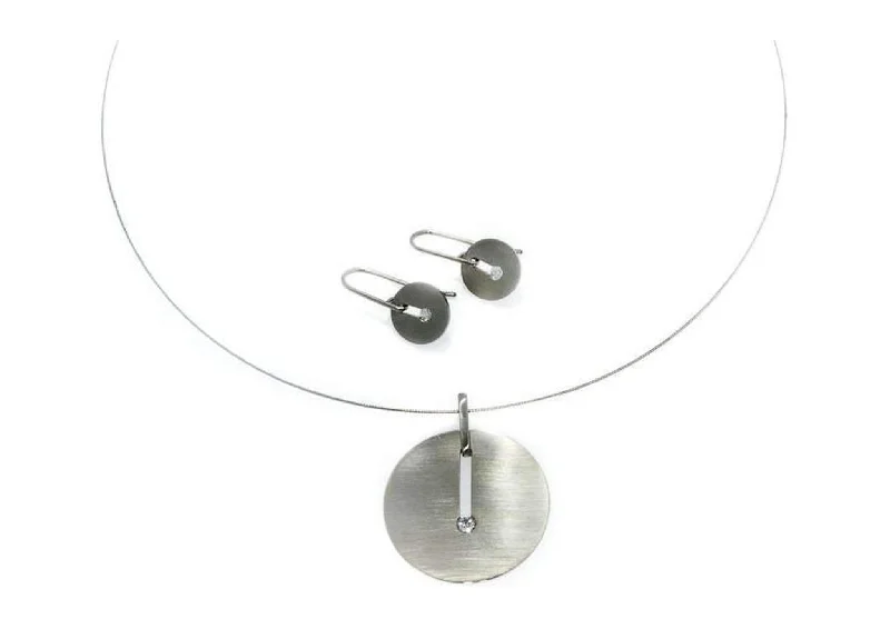 High-End Sparkle, Low-End Prices – Jewelry Sale Live Diamond Pendant & Earring Set