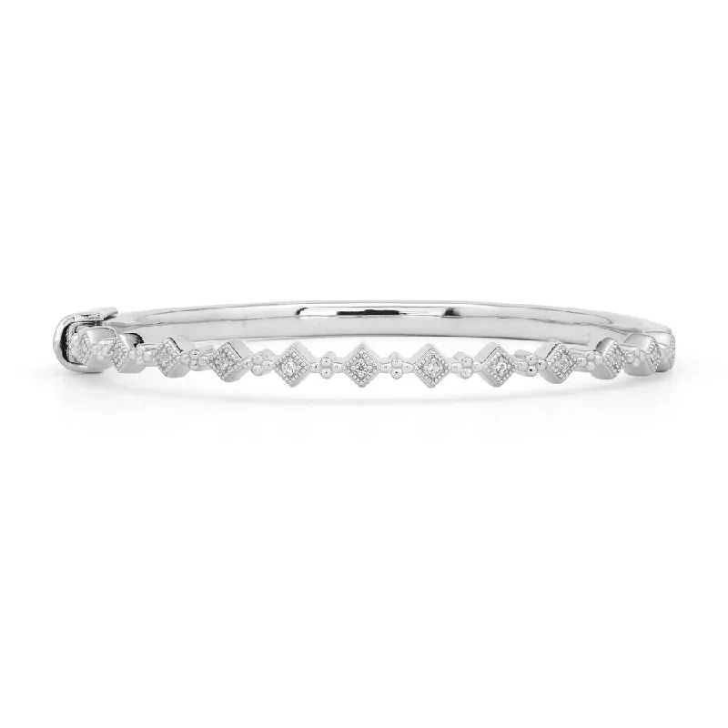 Make Your Outfit Shine With Discounted Jewelry Jude Frances Silver Continuous Kite & Quad White Topaz Bangle Make Your Outfit Shine With Discounted Jewelry Jude Frances Silver Continuous Kite & Quad White Topaz Bangle
