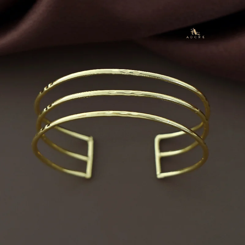 Trendy Minimalist Jewelry For Everyday Wear Merin Golden Simple 3 Layer Bangle