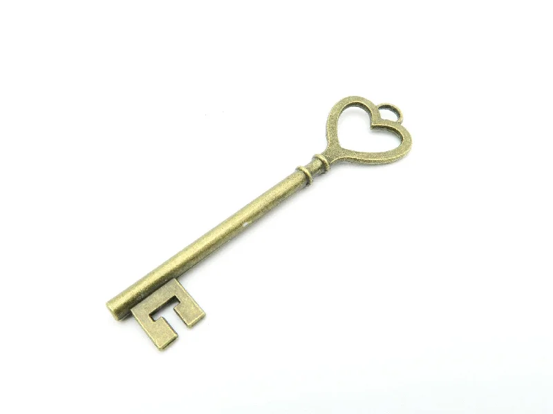 Celebrate With Sparkle – Jewelry Sale Now Live 10pcs Antique Brass Key Pendants  jewelry supplies jewelry finding D-3-18