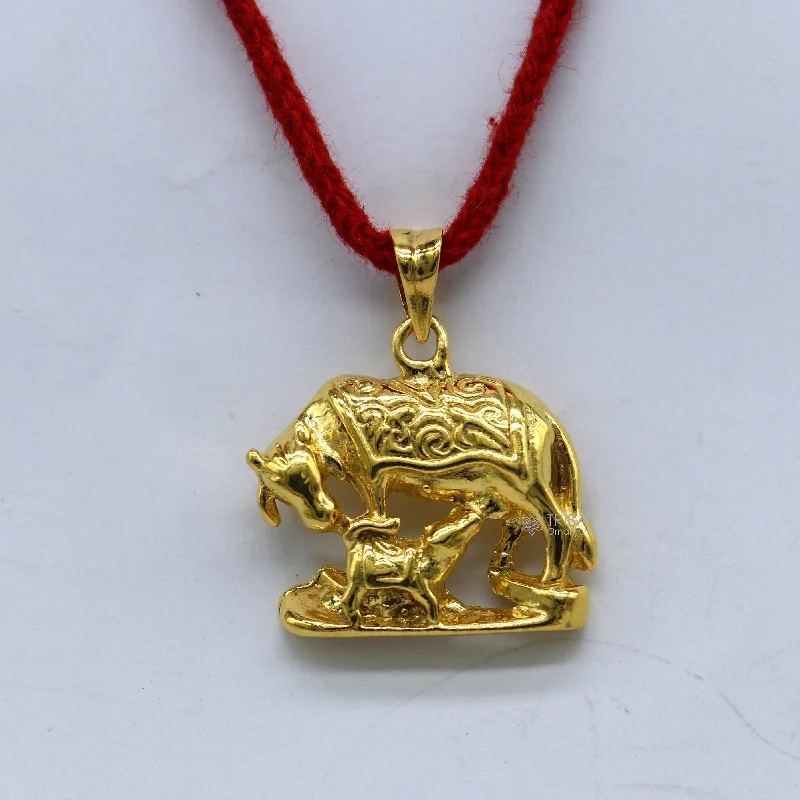 Flash Sale On Elegant Jewelry – Don't Miss Out 925 sterling silver handmade elegant divine kamdhenu cow with calf pendant, amazing gold polished cow and calf pendant best gift nsp605 Flash Sale On Elegant Jewelry – Don't Miss Out 925 sterling silver handmade elegant divine kamdhenu cow with calf pendant, amazing gold polished cow and calf pendant best gift nsp605