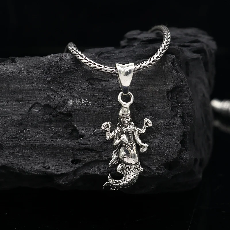 Elegant Necklaces And Bracelets At Limited-Time Offers 925 sterling silver handmade Hindu idol God Vishnu pendant, amazing divine lord Narayanan pendant unisex gifting jewelry NSP684/ps0010 Elegant Necklaces And Bracelets At Limited-Time Offers 925 sterling silver handmade Hindu idol God Vishnu pendant, amazing divine lord Narayanan pendant unisex gifting jewelry NSP684/ps0010